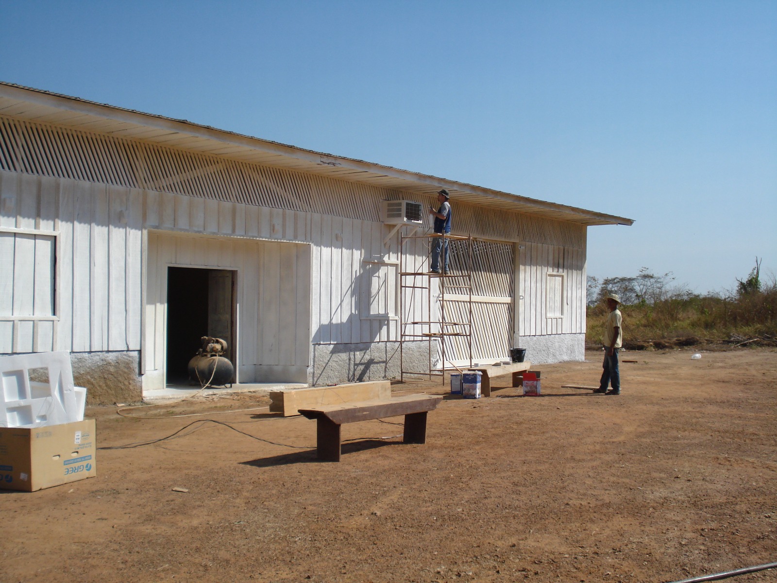 Estrutura da Escola Agrícola Terra Nova sendo finalizada